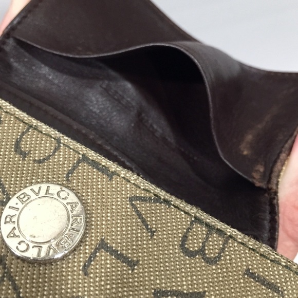 Bvlgari tan logo mania 6 key wallet - Picture 7 of 8